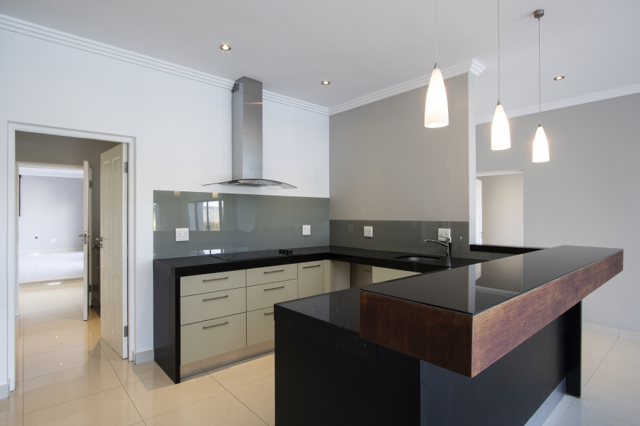 To Let 4 Bedroom Property for Rent in Helderberg Estate Western Cape
